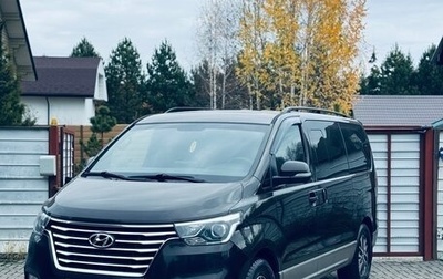 Hyundai Grand Starex Grand Starex I рестайлинг 2, 2019 год, 3 550 000 рублей, 1 фотография