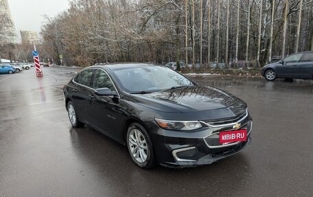 Chevrolet Malibu IX, 2017 год, 1 500 000 рублей, 2 фотография