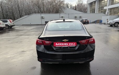 Chevrolet Malibu IX, 2017 год, 1 500 000 рублей, 8 фотография