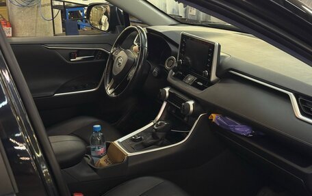 Toyota RAV4, 2021 год, 3 300 000 рублей, 11 фотография