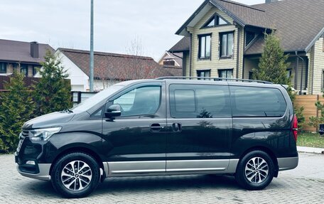 Hyundai Grand Starex Grand Starex I рестайлинг 2, 2019 год, 3 550 000 рублей, 3 фотография