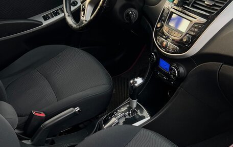 Hyundai Solaris II рестайлинг, 2013 год, 890 000 рублей, 8 фотография