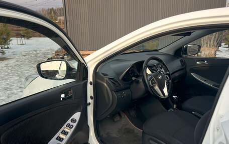 Hyundai Solaris II рестайлинг, 2013 год, 890 000 рублей, 6 фотография