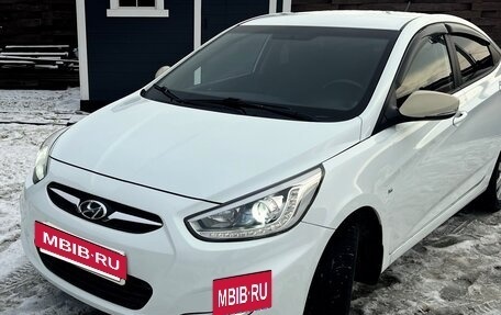 Hyundai Solaris II рестайлинг, 2013 год, 890 000 рублей, 2 фотография