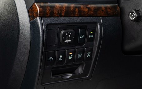 Toyota Land Cruiser 200, 2013 год, 5 487 077 рублей, 20 фотография