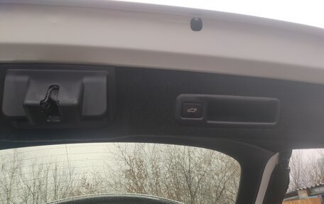 Lexus RX IV рестайлинг, 2019 год, 4 500 000 рублей, 5 фотография