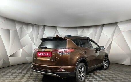 Toyota RAV4, 2018 год, 1 798 000 рублей, 2 фотография