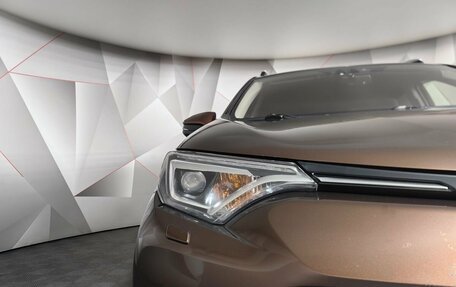 Toyota RAV4, 2018 год, 1 798 000 рублей, 10 фотография