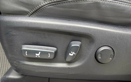 Toyota Land Cruiser Prado 150 рестайлинг 2, 2014 год, 3 397 000 рублей, 15 фотография