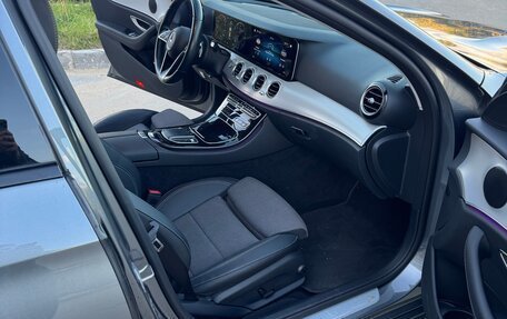 Mercedes-Benz E-Класс, 2020 год, 3 950 000 рублей, 9 фотография