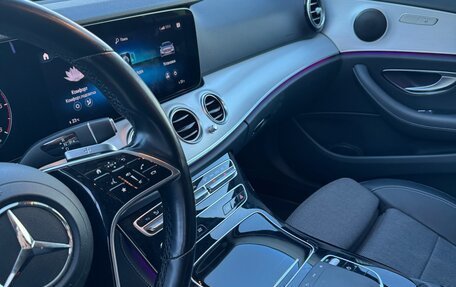 Mercedes-Benz E-Класс, 2020 год, 3 950 000 рублей, 12 фотография