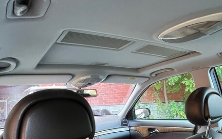 Mercedes-Benz E-Класс, 2004 год, 1 950 000 рублей, 9 фотография