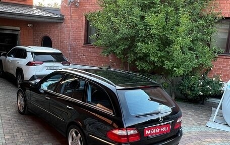 Mercedes-Benz E-Класс, 2004 год, 1 950 000 рублей, 5 фотография