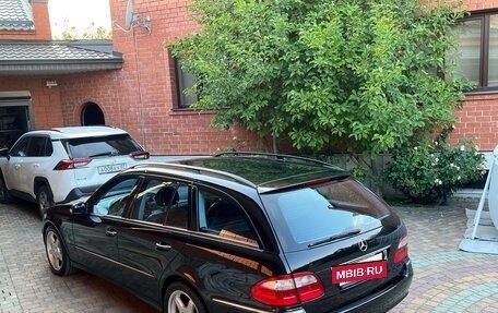 Mercedes-Benz E-Класс, 2004 год, 1 950 000 рублей, 4 фотография