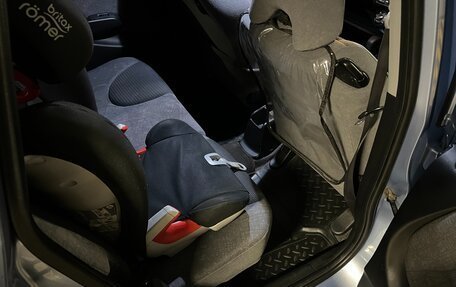 Honda Fit III, 2002 год, 650 000 рублей, 11 фотография