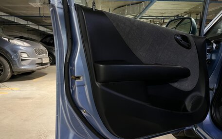 Honda Fit III, 2002 год, 650 000 рублей, 13 фотография