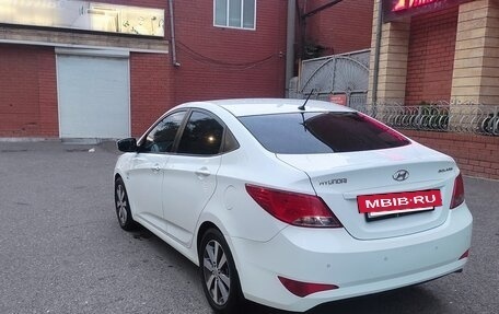 Hyundai Solaris II рестайлинг, 2015 год, 1 350 000 рублей, 5 фотография