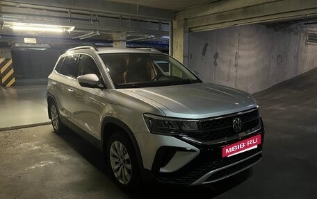 Volkswagen Taos, 2021 год, 2 450 000 рублей, 3 фотография