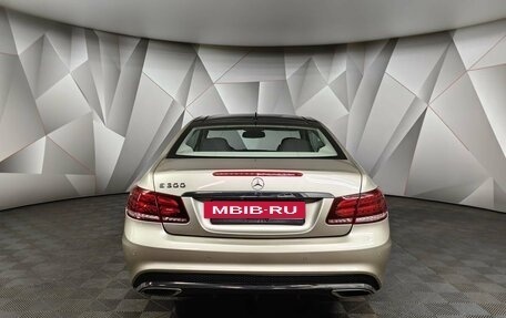 Mercedes-Benz E-Класс, 2013 год, 2 897 000 рублей, 8 фотография