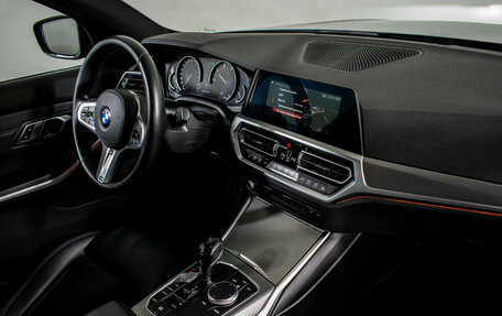 BMW 3 серия, 2019 год, 3 910 000 рублей, 11 фотография