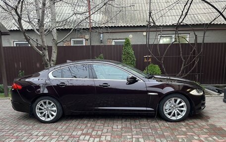 Jaguar XF I рестайлинг, 2013 год, 2 фотография