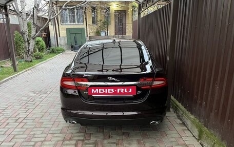 Jaguar XF I рестайлинг, 2013 год, 3 фотография