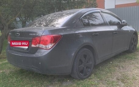 Chevrolet Cruze II, 2010 год, 1 500 000 рублей, 4 фотография