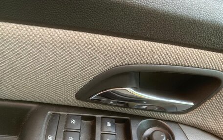 Chevrolet Cruze II, 2010 год, 1 500 000 рублей, 11 фотография