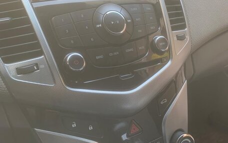 Chevrolet Cruze II, 2010 год, 1 500 000 рублей, 12 фотография