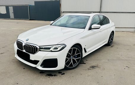 BMW 5 серия, 2020 год, 4 456 000 рублей, 2 фотография