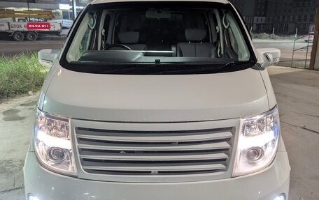 Nissan Elgrand III, 2006 год, 1 000 000 рублей, 1 фотография