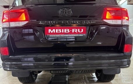 Toyota Land Cruiser 200, 2018 год, 8 150 000 рублей, 2 фотография