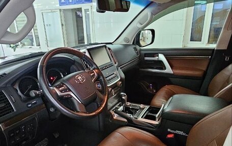 Toyota Land Cruiser 200, 2018 год, 8 150 000 рублей, 17 фотография