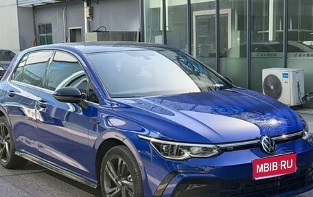 Volkswagen Golf VIII, 2021 год, 1 890 000 рублей, 1 фотография