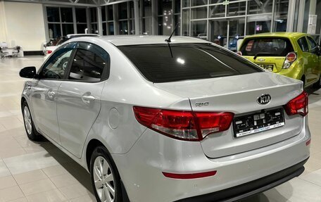 KIA Rio III рестайлинг, 2016 год, 885 000 рублей, 7 фотография