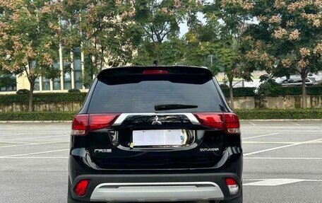 Mitsubishi Outlander III рестайлинг 3, 2021 год, 1 930 469 рублей, 5 фотография