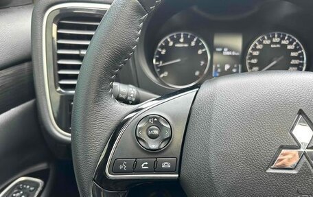 Mitsubishi Outlander III рестайлинг 3, 2021 год, 1 930 469 рублей, 18 фотография