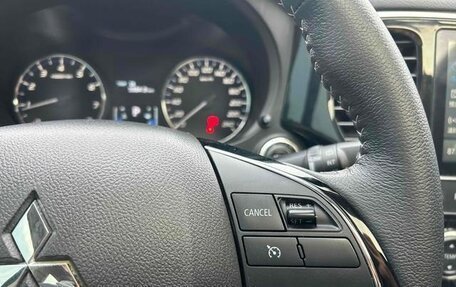 Mitsubishi Outlander III рестайлинг 3, 2021 год, 1 930 469 рублей, 20 фотография