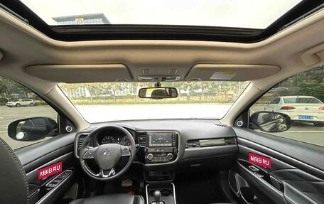 Mitsubishi Outlander III рестайлинг 3, 2021 год, 1 930 469 рублей, 17 фотография