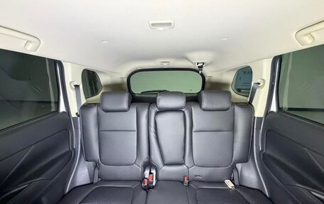 Mitsubishi Outlander III рестайлинг 3, 2022 год, 2 060 469 рублей, 12 фотография