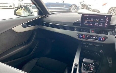 Audi A4, 2022 год, 2 204 555 рублей, 15 фотография