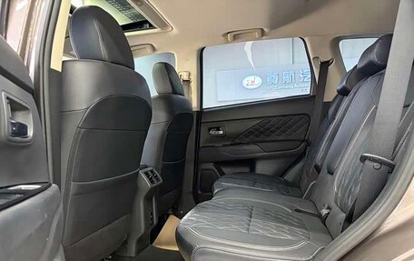 Mitsubishi Outlander III рестайлинг 3, 2021 год, 2 120 469 рублей, 13 фотография