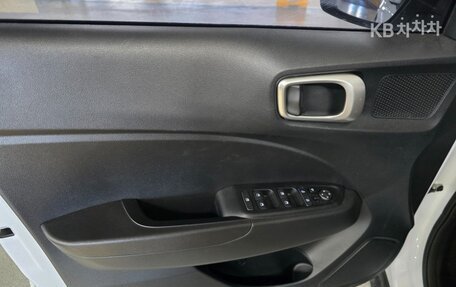 Hyundai Venue I, 2022 год, 1 251 027 рублей, 7 фотография