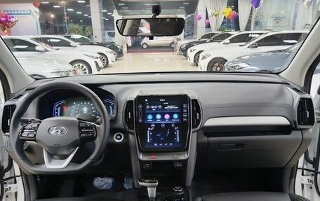 Hyundai ix35, 2023 год, 1 620 000 рублей, 6 фотография