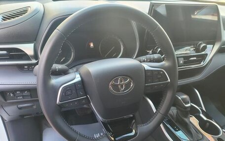 Toyota Highlander, 2024 год, 5 740 469 рублей, 16 фотография