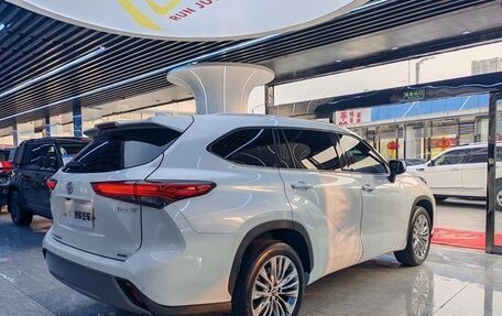 Toyota Highlander, 2024 год, 5 390 469 рублей, 6 фотография