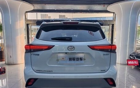 Toyota Highlander, 2024 год, 5 390 469 рублей, 5 фотография