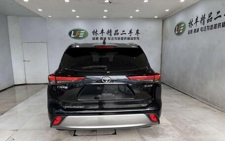 Toyota Highlander, 2023 год, 5 210 469 рублей, 5 фотография
