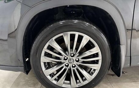 Toyota Highlander, 2023 год, 5 210 469 рублей, 14 фотография