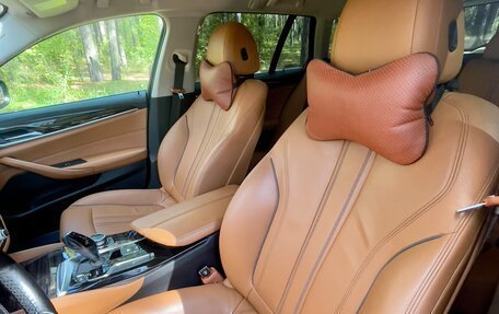 BMW 5 серия, 2018 год, 3 800 000 рублей, 13 фотография